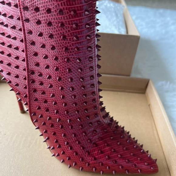 Steve Madden Via-S Red Booties - Picture 8 of 12